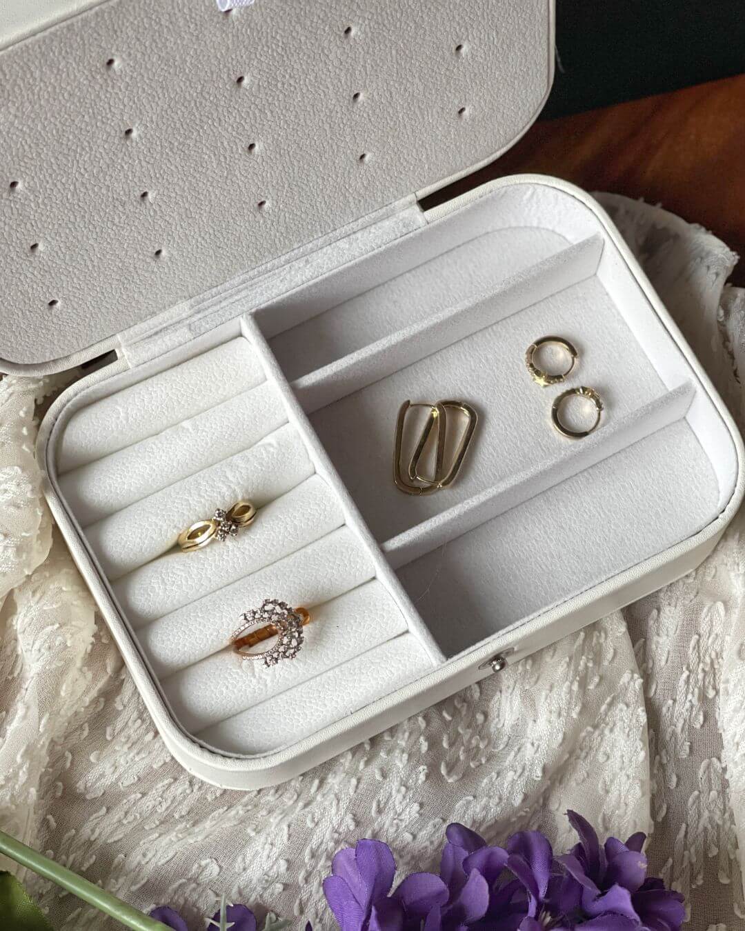 GleamNest – Personalized Jewellery Box