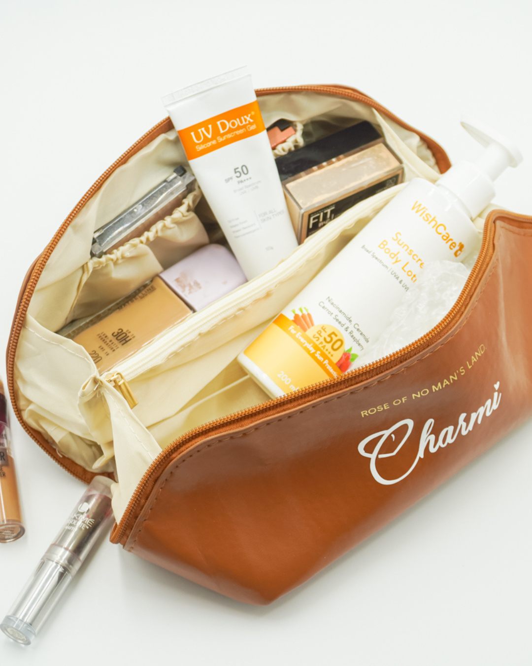 Glam Hold – Personalized Pouch